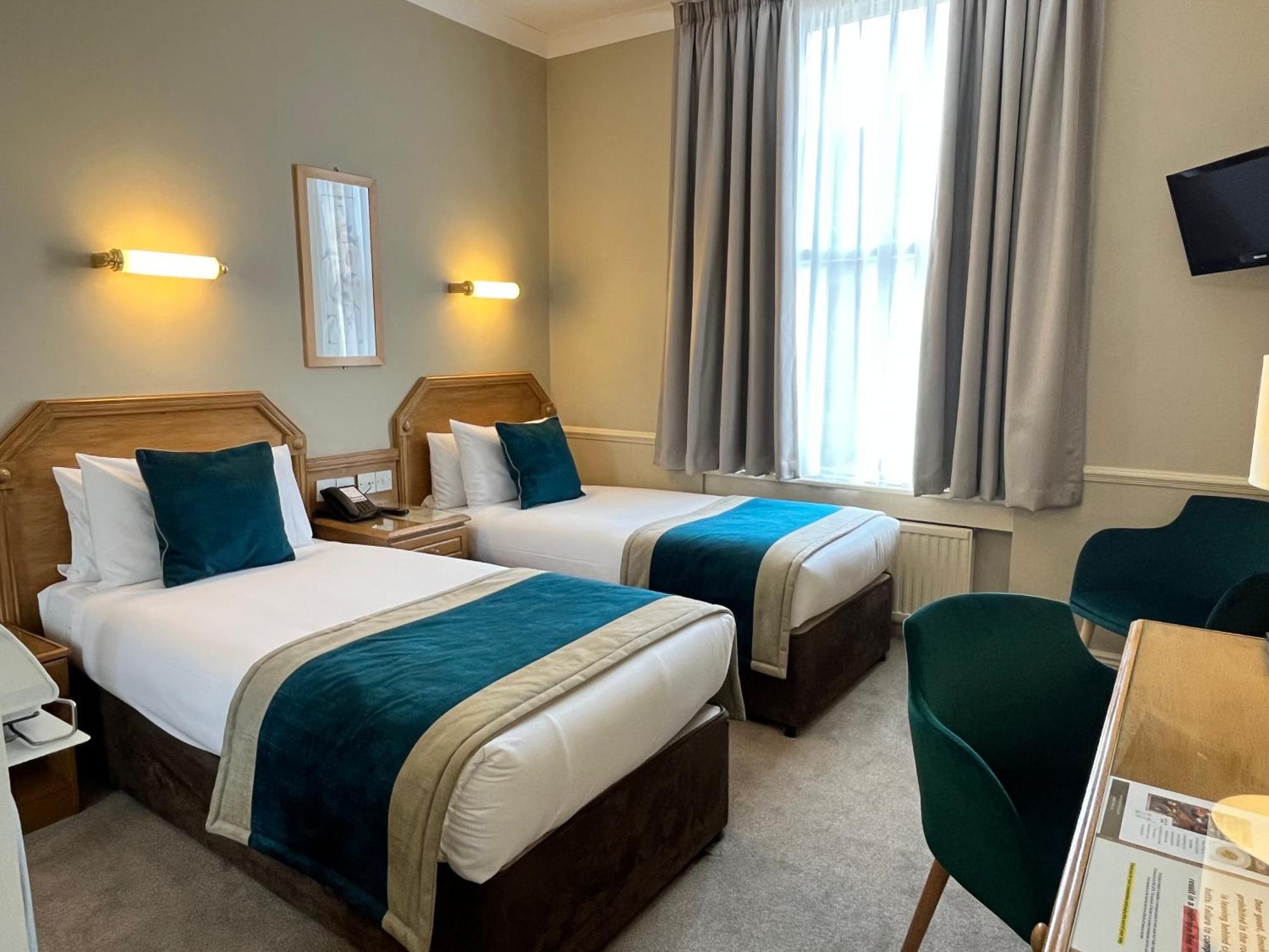 Harcourt Hotel — Photos 3